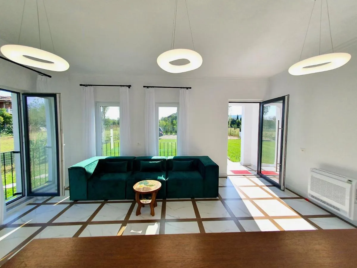 Szálloda Nerium Garden Inn Tirana Airport Rinas