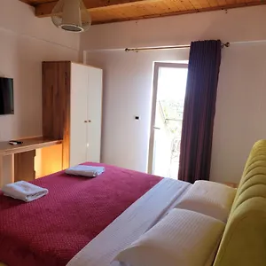 Lahuta E Vjeter Agroturizem Hotel