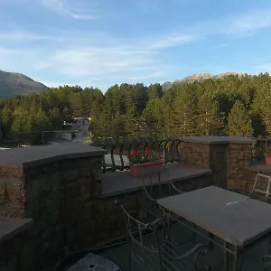 Hotel Natyral Razma, Razëm